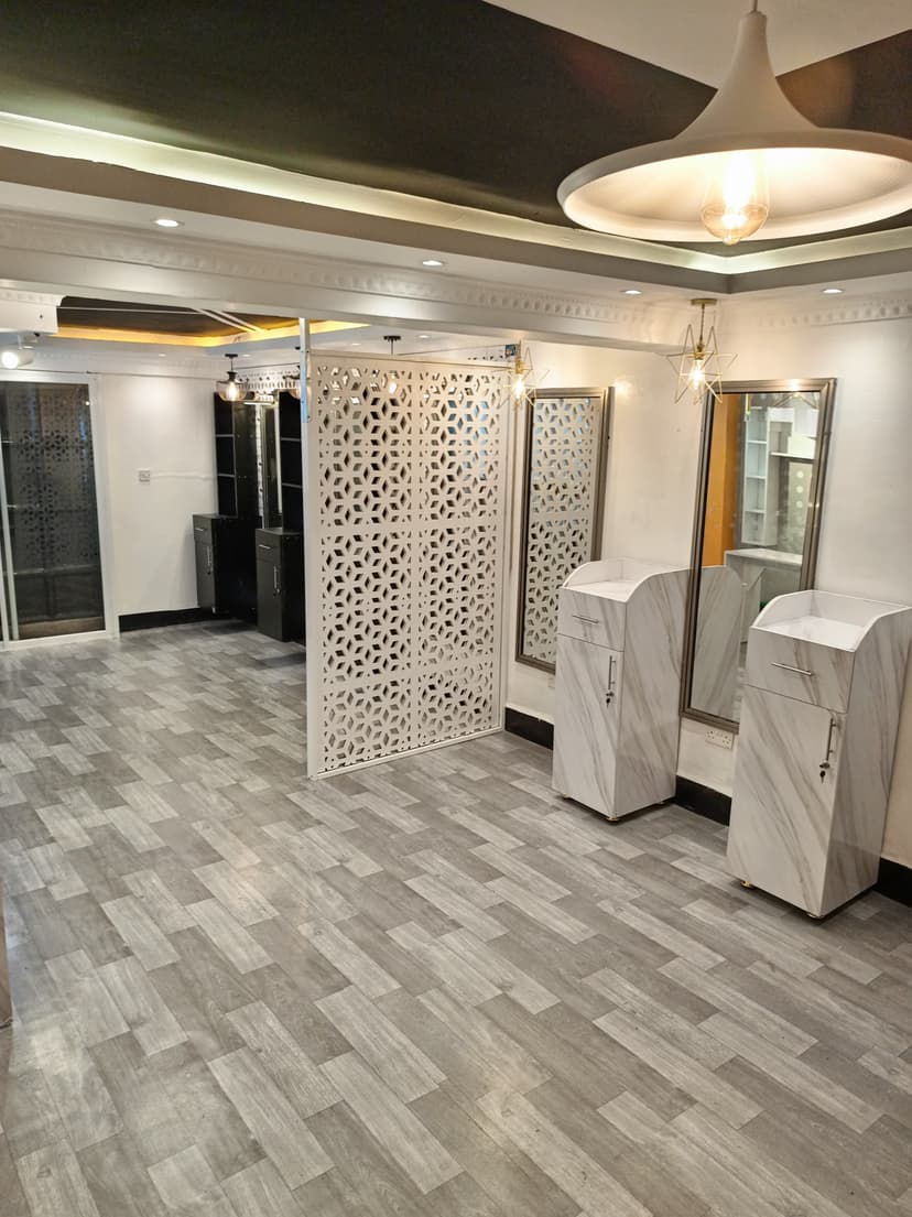 Barbershop & Salon Interiors