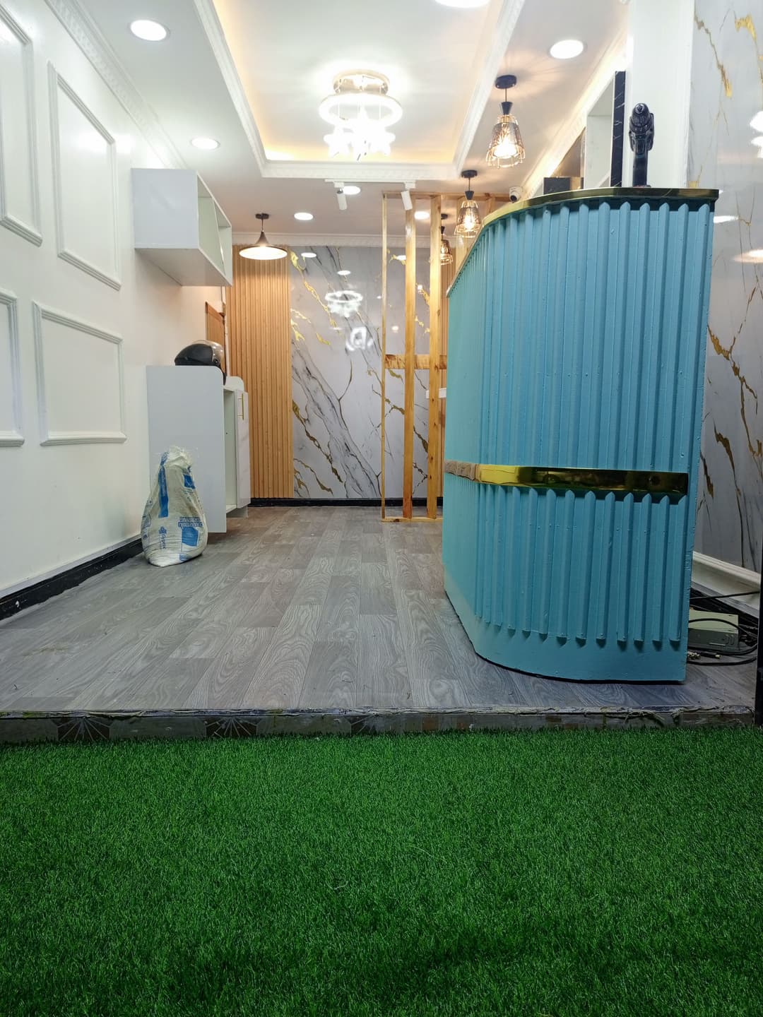 Salon & Spa Interiors - Image 2