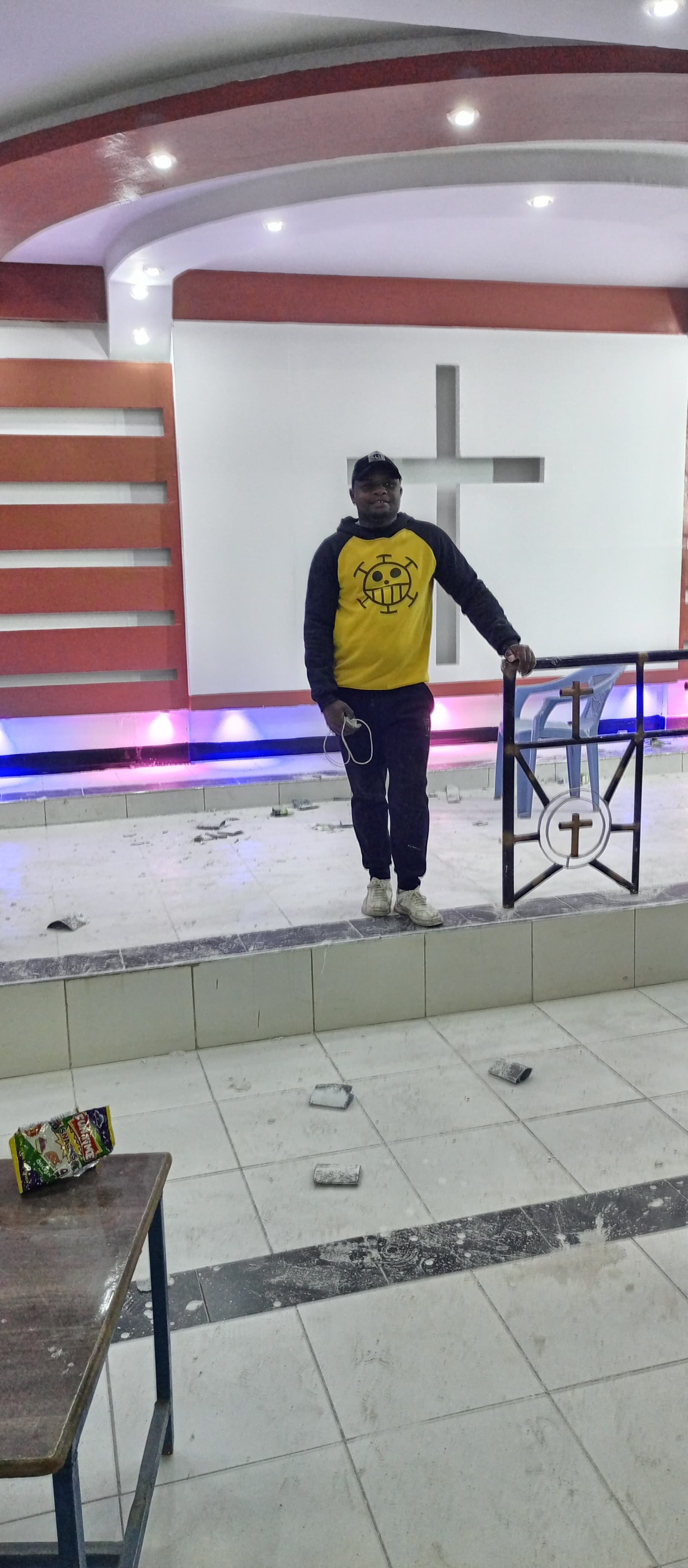 Church in Pipeline - View 2