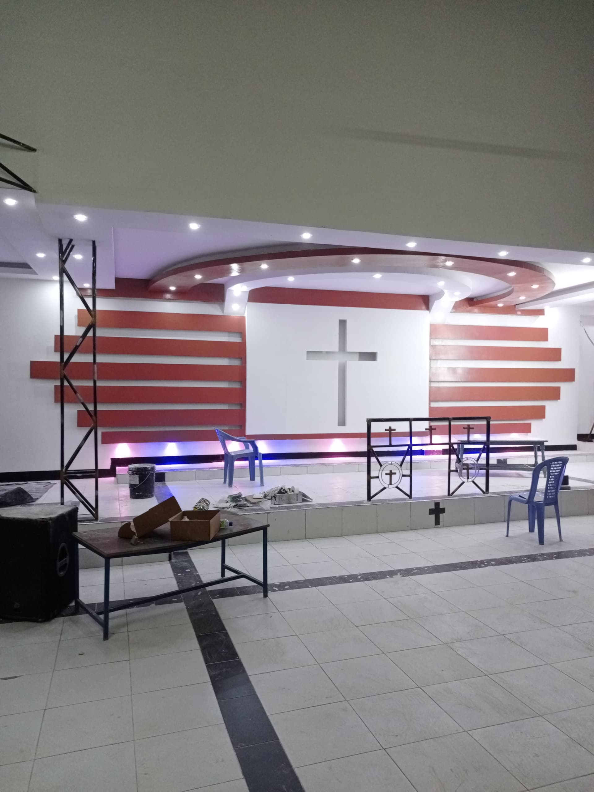 Church in Pipeline - View 6