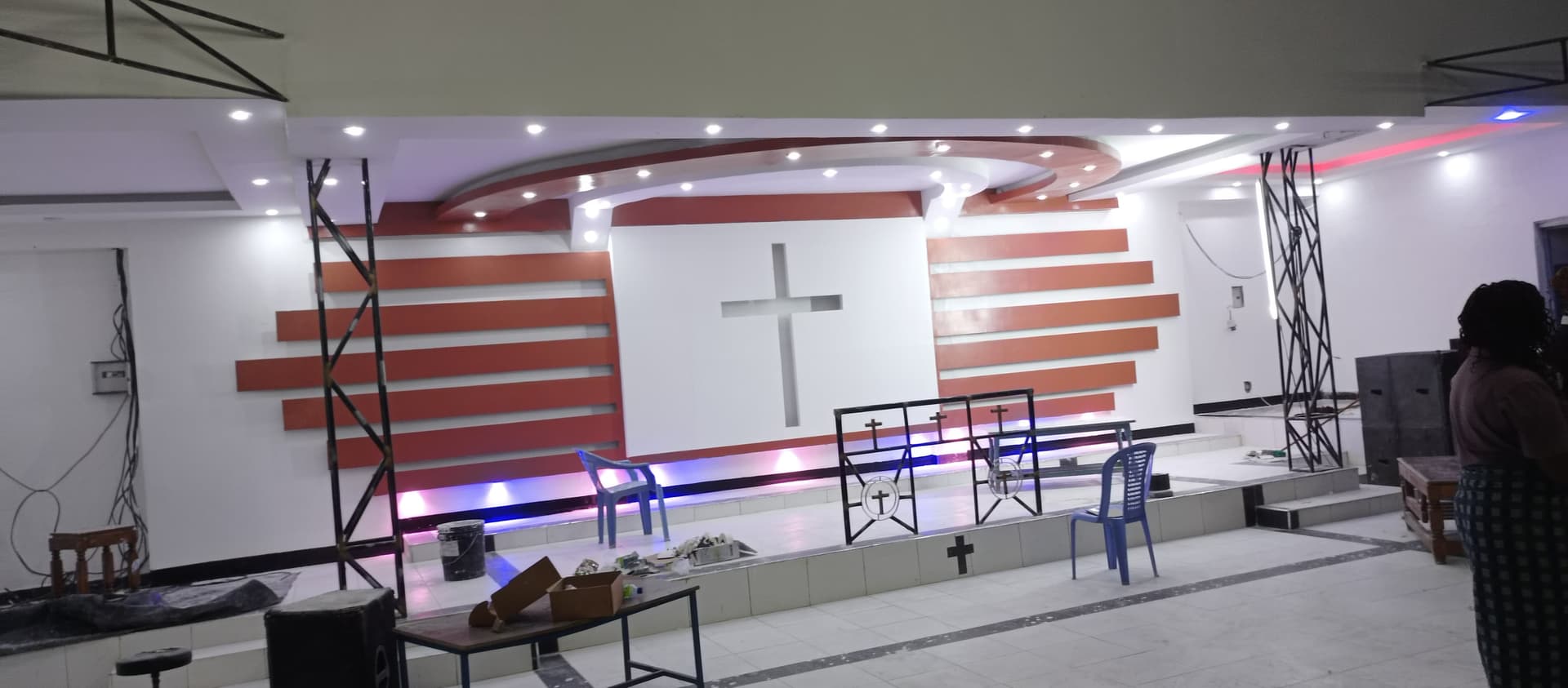 Church in Pipeline - View 7