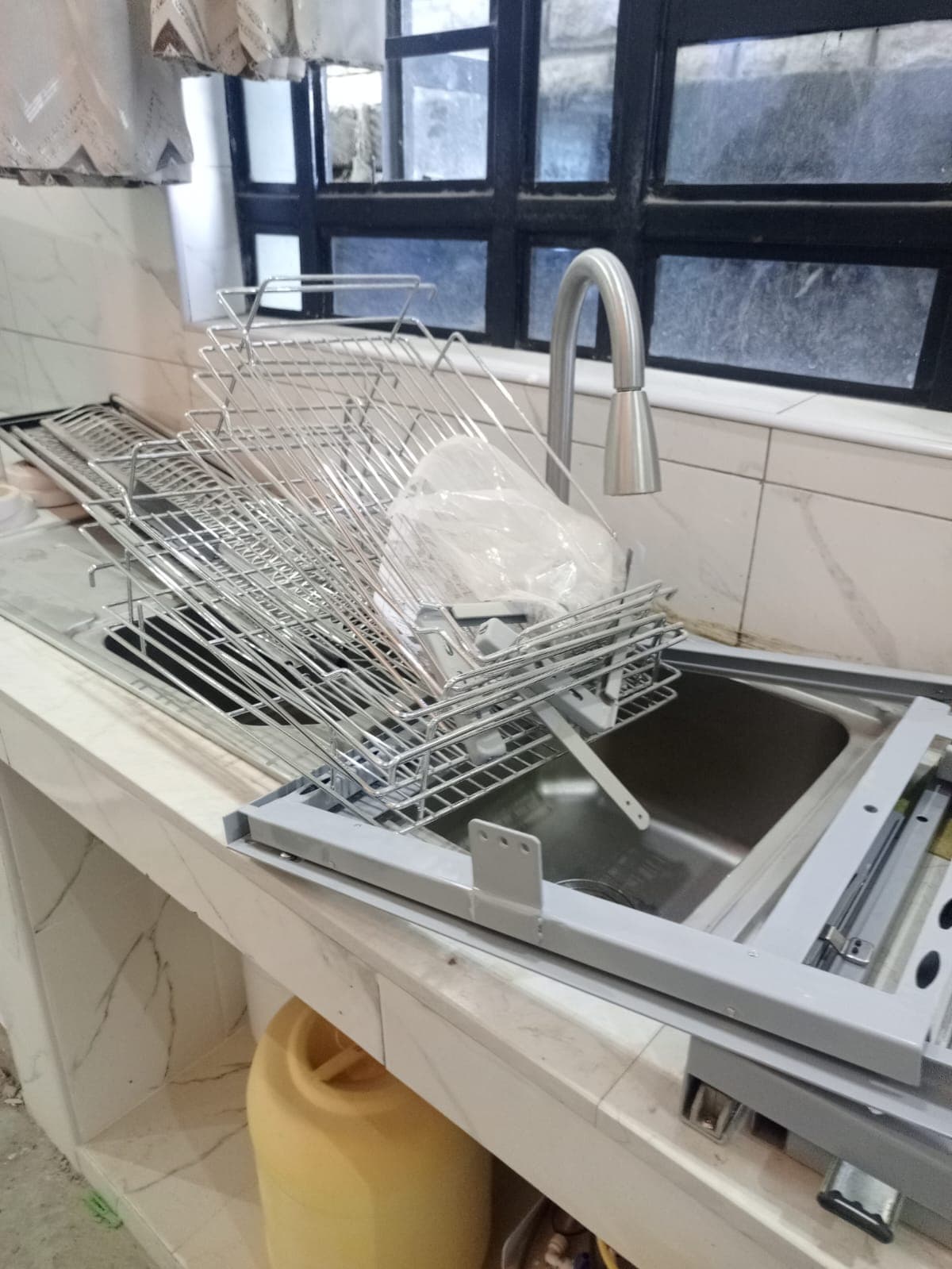 Kitchen in Mlolongo - View 17