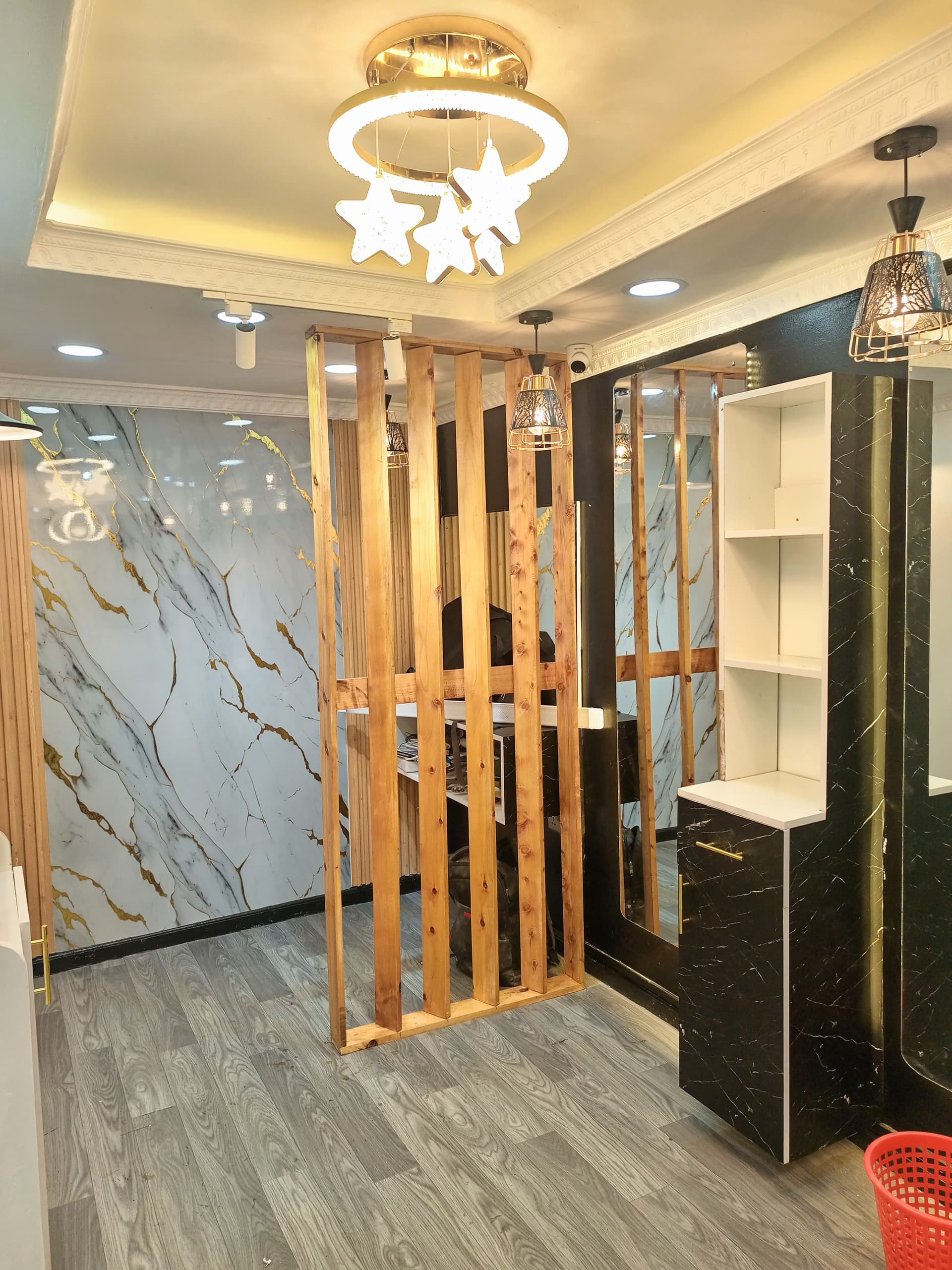 Tyrese Barbershop - View 11